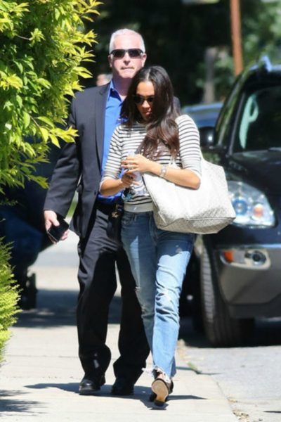 Meghans Mirror on X: A classic #MeghanMarkle look from the Meghan's Mirror  Archives: This @Goyard Goyardine bag, as seen on Meghan numerous times over  the years, especially when travelling!    /