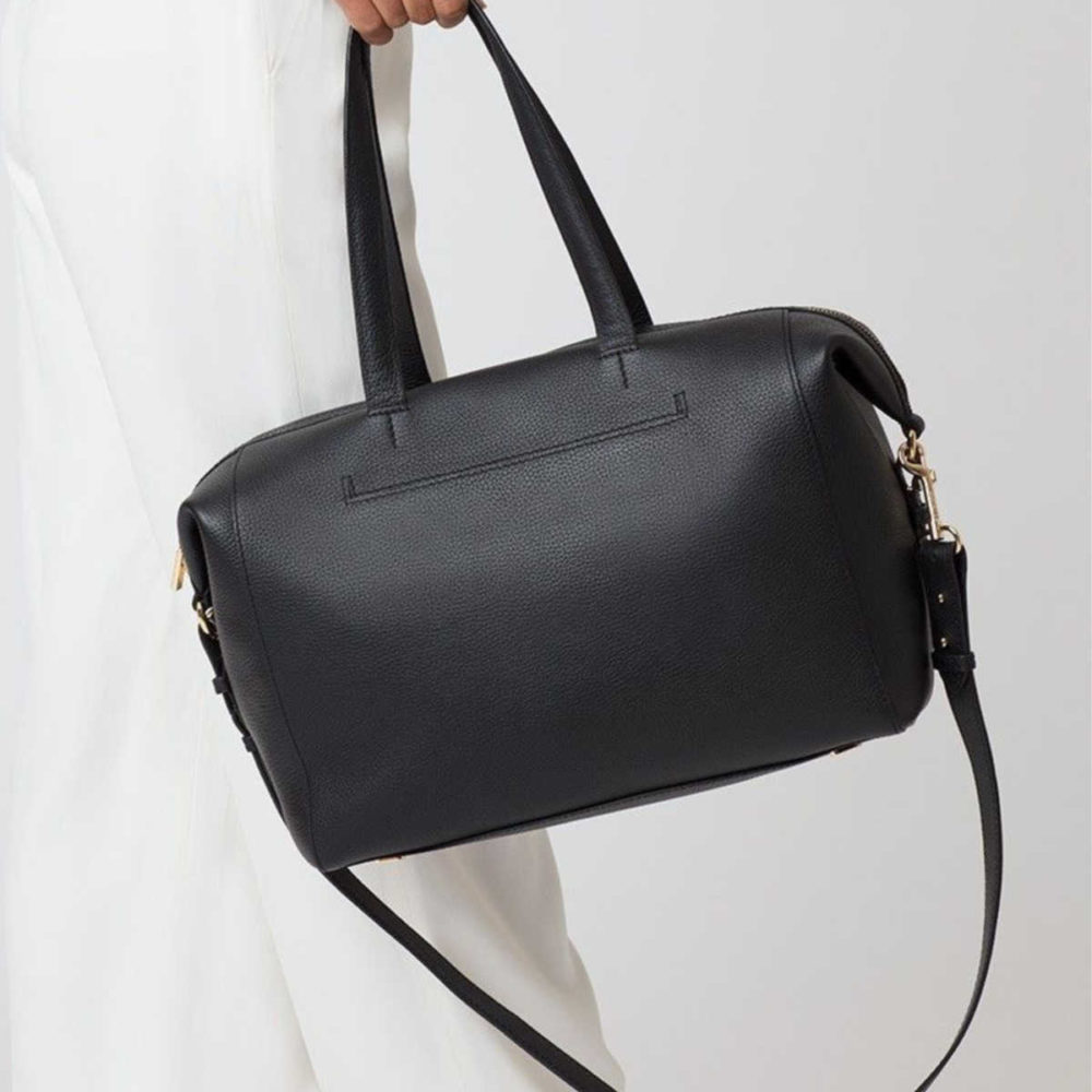 Cuyana Quartz Mini Chain Saddle Bag - Meghan Markle's Handbags - Meghan's  Fashion